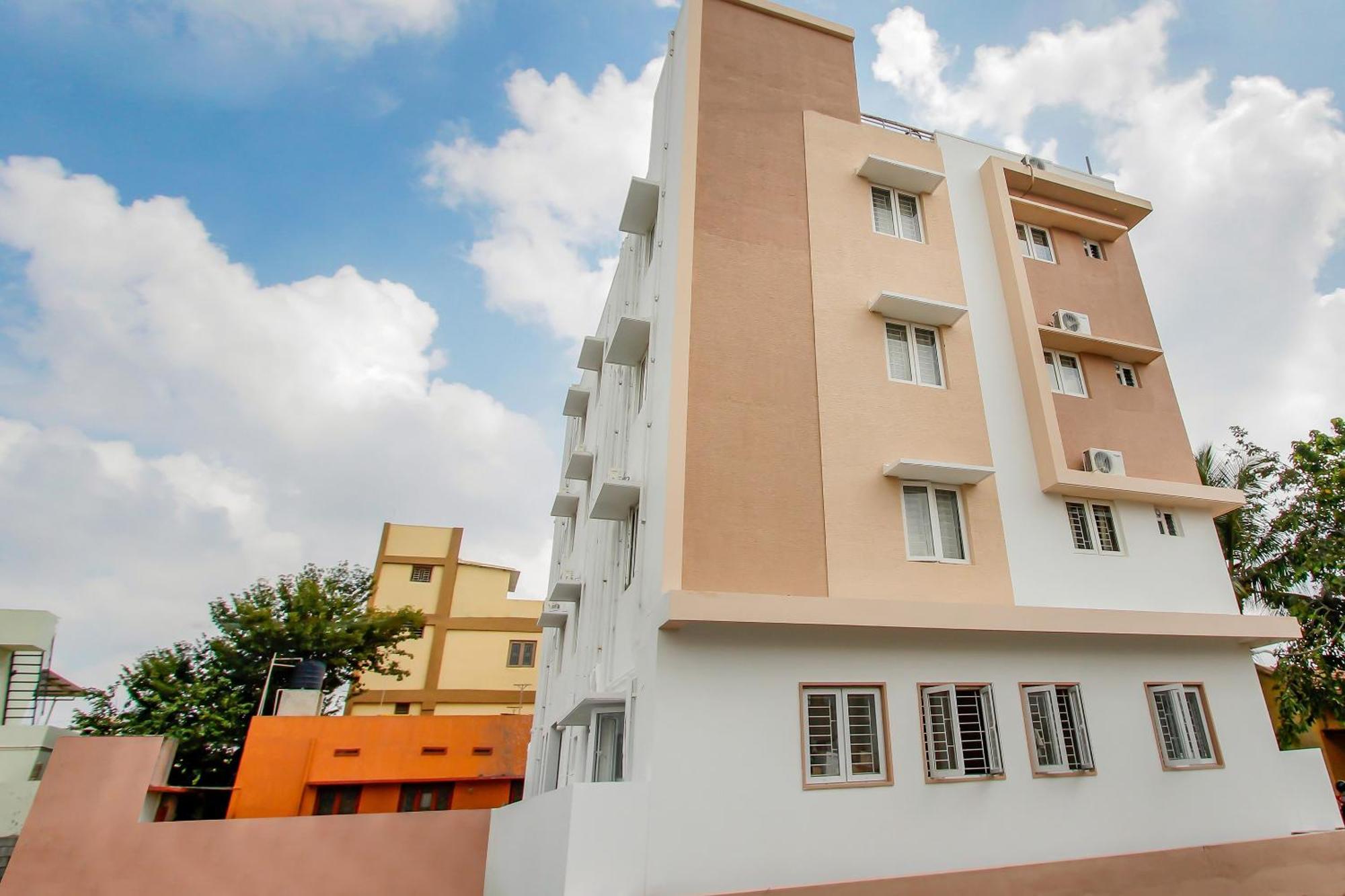 Capital O New Paradise Inn Irugur Экстерьер фото