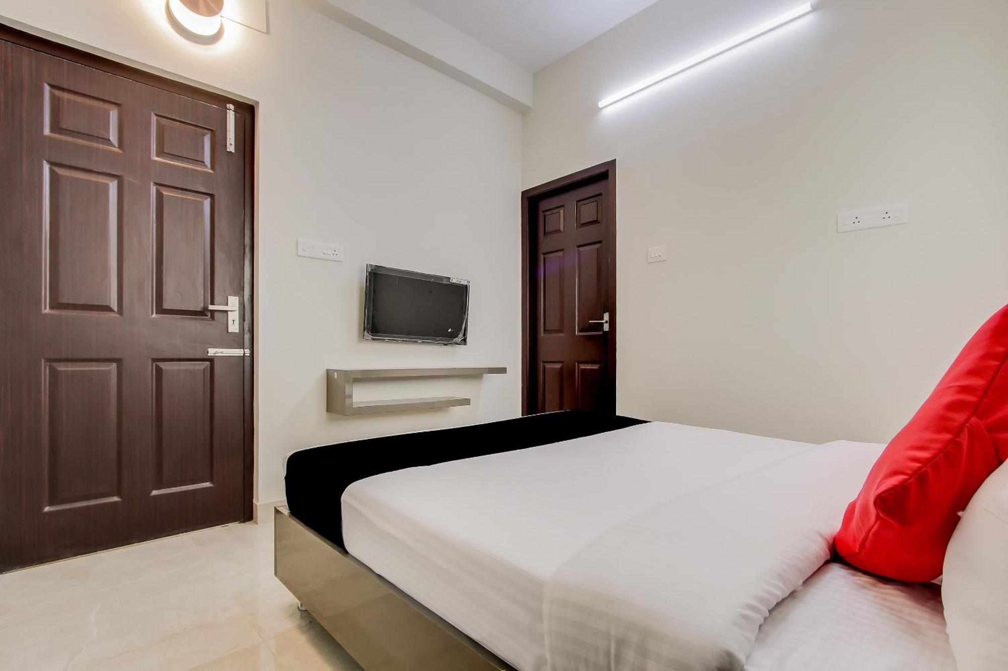 Capital O New Paradise Inn Irugur Экстерьер фото