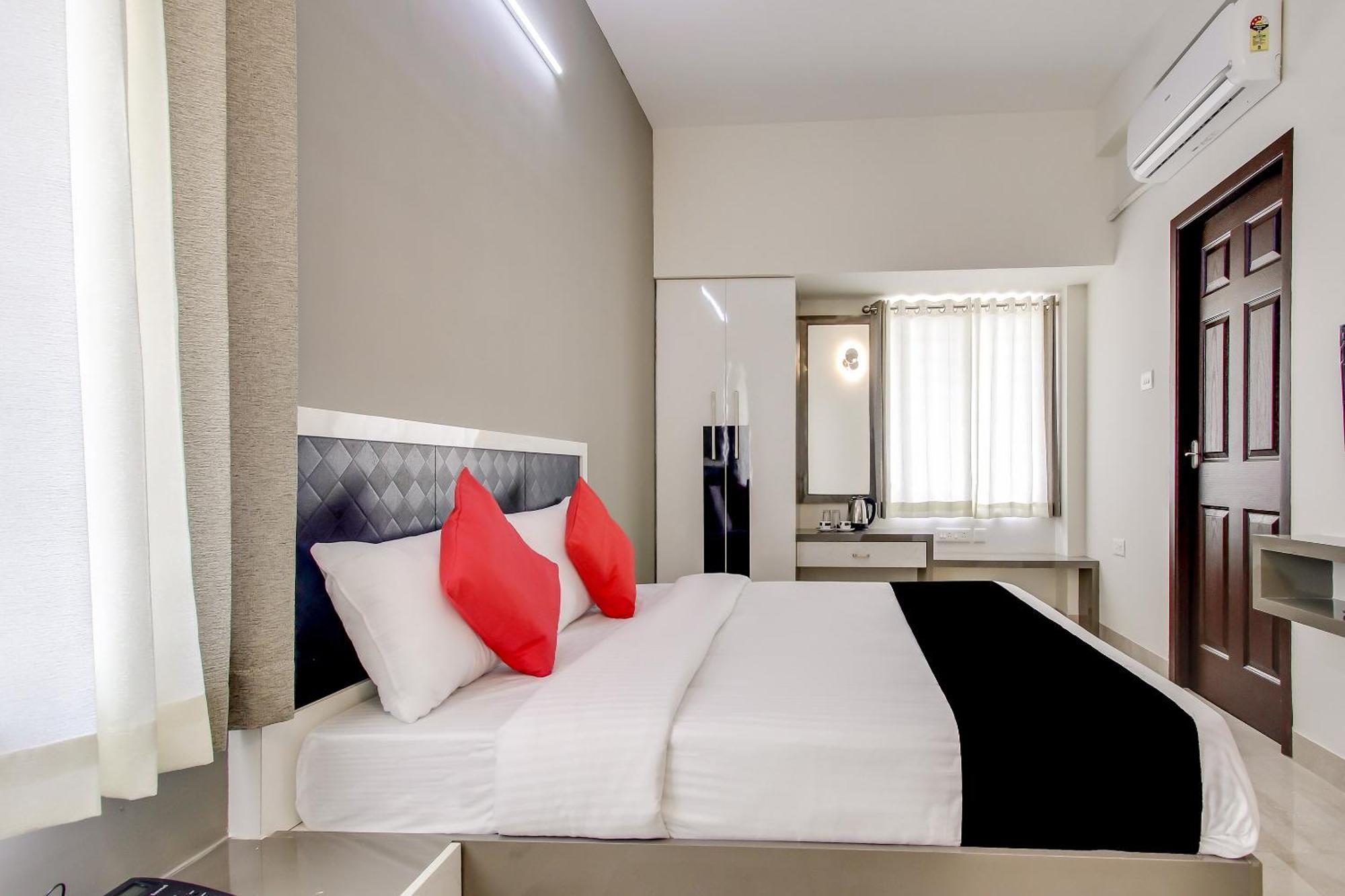 Capital O New Paradise Inn Irugur Экстерьер фото